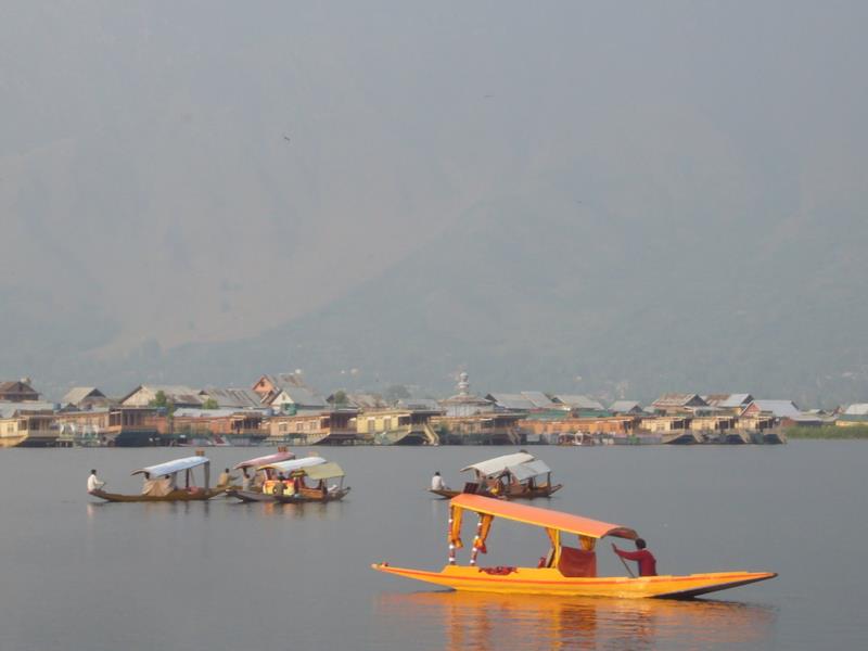 Travel - India - Kashmir - Srinagar - Nageen Lake